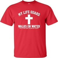 Mladi Moji životni čuvar šeta vodenom hrišćanskom Uskrškom majici