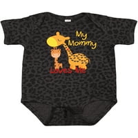 Inktastic moja mama voli me žiraffe poklon baby boy ili baby girl bodysuit