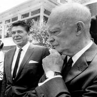 California Gubenatorial Kandidat Ronald Reagan u posjeti bivšeg predsjednika Dwight Eisenhower u Gettysburgu