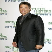 Rob Lowe na dolasci za braću i sestre Prvi sezonski DVD lansirao San Antonio Vinarija Los Angeles CA