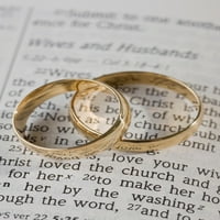 Vjenčani prstenovi na vrhu otvorene biblijske fotografije fotografija hladni zidni dekor umjetnosti