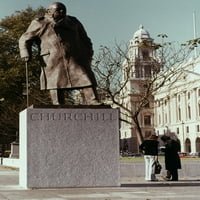 Winston Churchill statue. N. Britanski državnik i autor. Kip na Trgu parlamenta, London. Poster Print